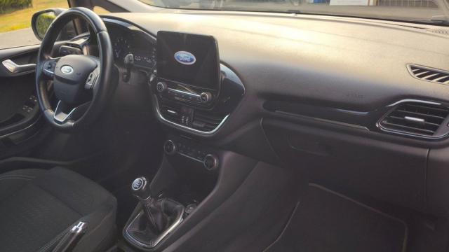 Ford Fiesta image 8