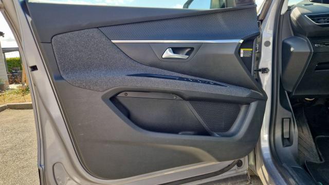 Peugeot 5008 image 3