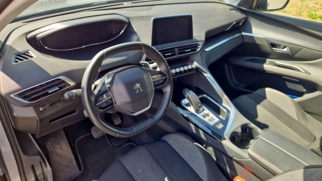 Peugeot 5008 image 9