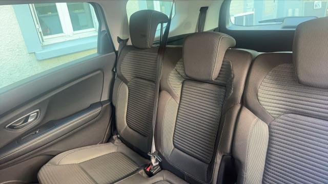 Renault Grand Scénic image 9