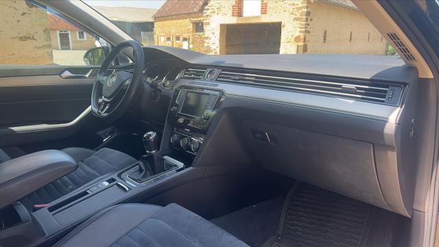 Volkswagen Passat image 4