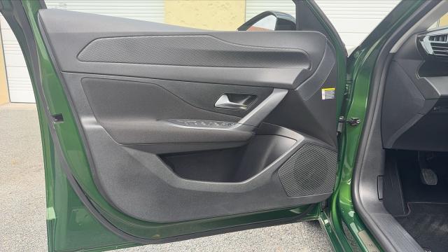 Peugeot 308 image 6