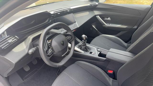 Peugeot 308 image 9