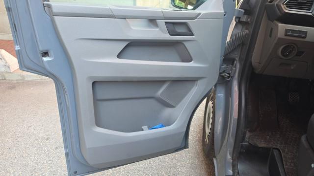 Volkswagen Transporter image 1