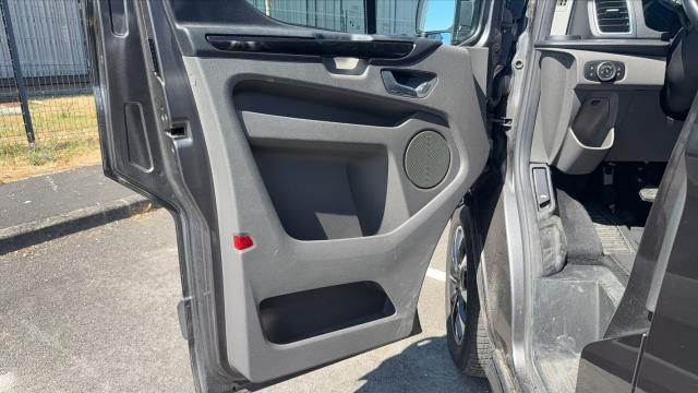 Ford Transit Custom image 5