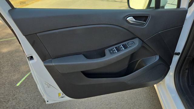 Renault Clio image 1