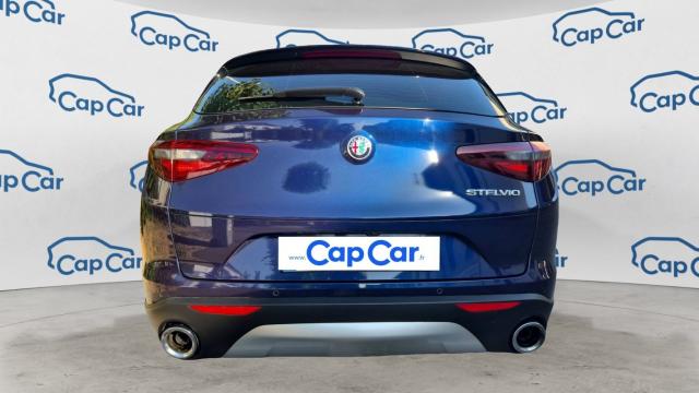 Alfa Romeo Stelvio image 3