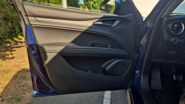 Alfa Romeo Stelvio image 6
