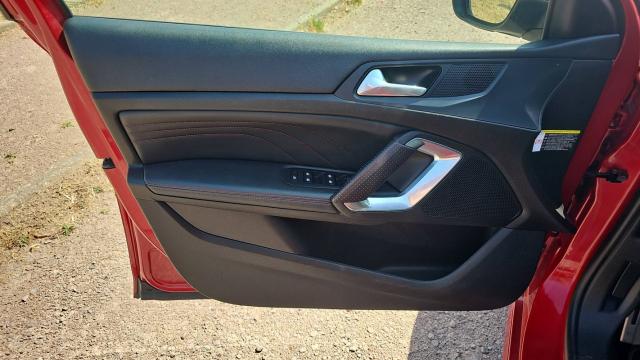 Peugeot 308 image 7