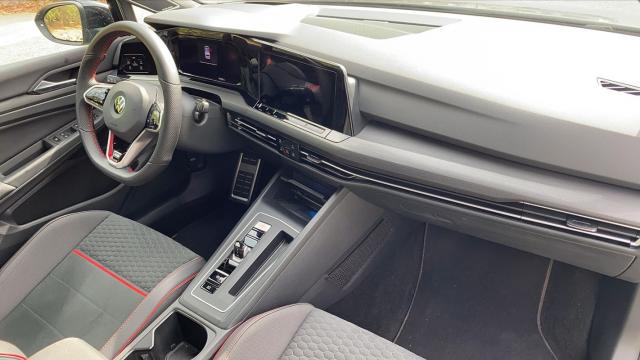 Volkswagen Golf image 2