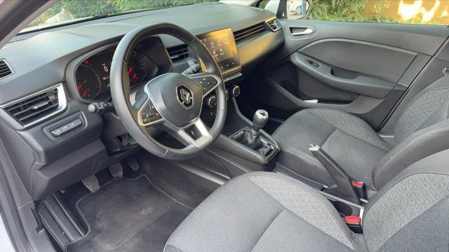 Renault Clio image 2