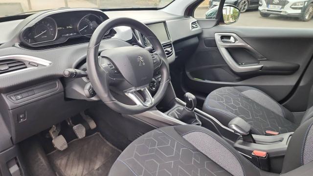 Peugeot 2008 image 2