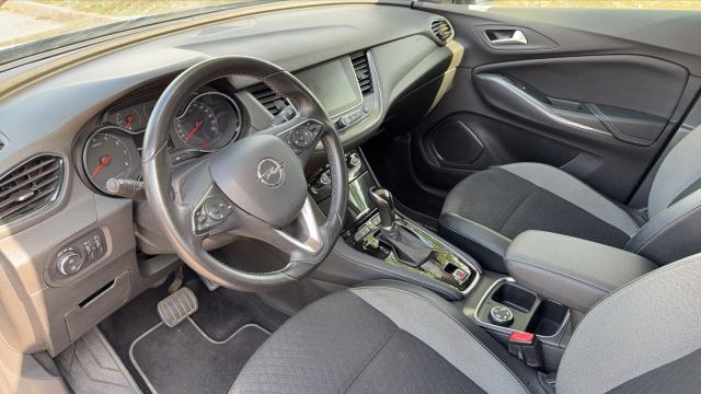 Opel Grandland X image 2