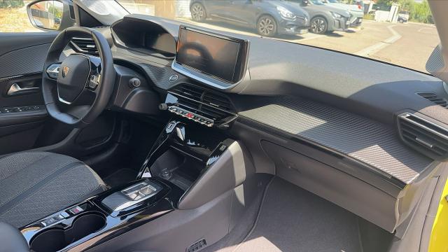 Peugeot E-208 image 8