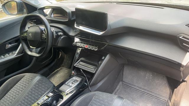 Peugeot 2008 image 5