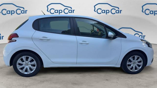 Peugeot 208 image 3