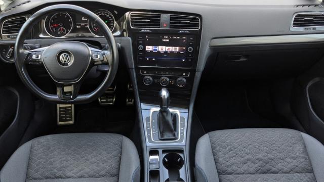 Volkswagen Golf Sw image 3