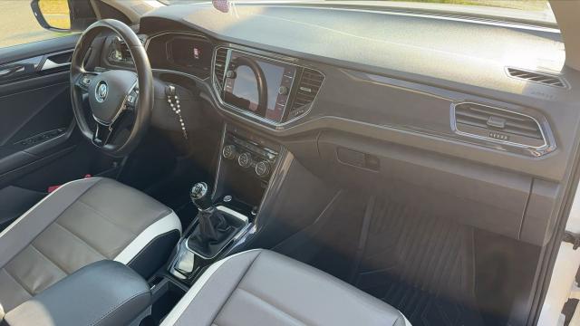 Volkswagen T-Roc image 7