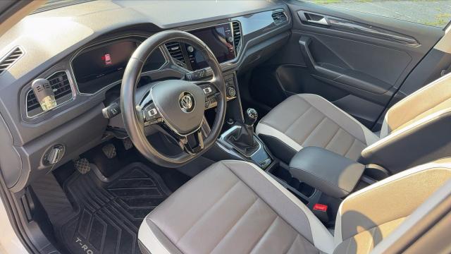 Volkswagen T-Roc image 3