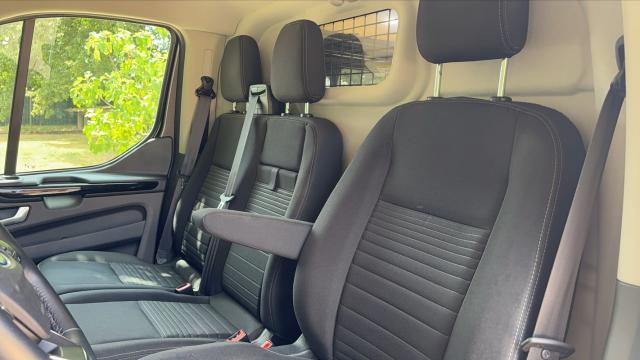 Ford Transit Custom Fourgon image 8