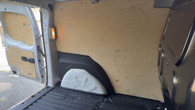 Renault Kangoo Express image 9