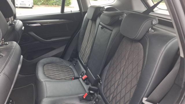 Bmw X1 image 1
