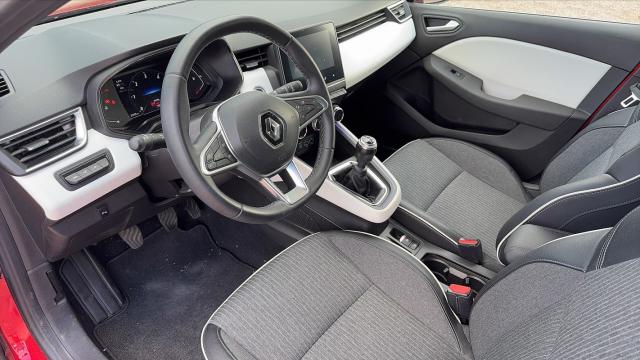 Renault Clio image 9