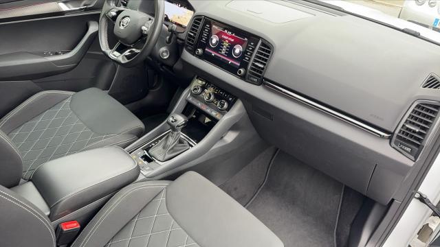 Skoda Karoq image 4