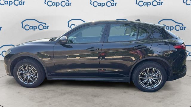 Alfa Romeo Stelvio image 8
