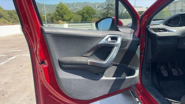 Peugeot 2008 image 4