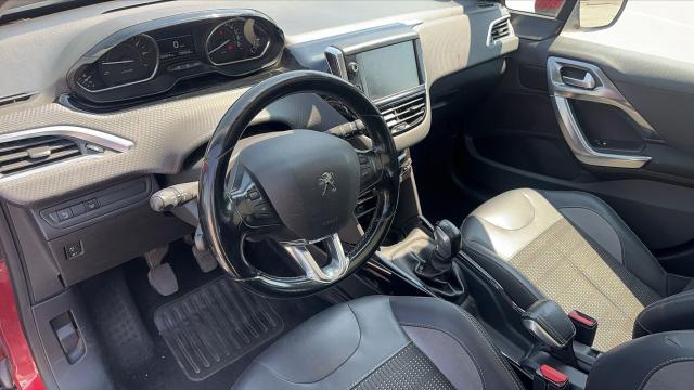 Peugeot 2008 image 6