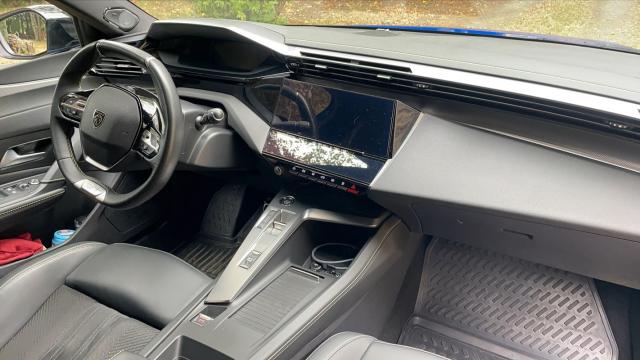 Peugeot 308 image 1