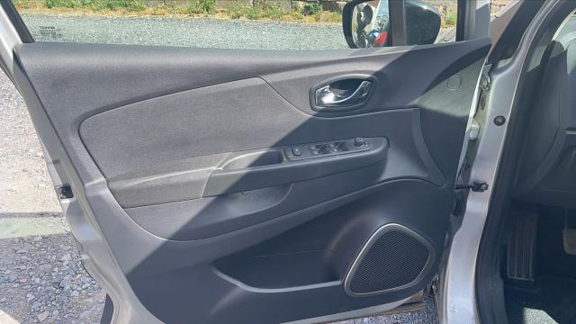 Renault Captur image 6