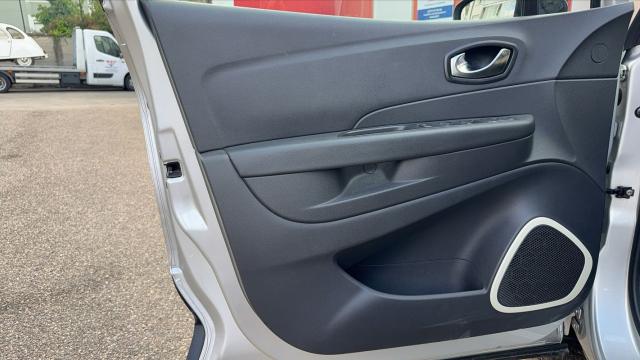 Renault Captur image 2