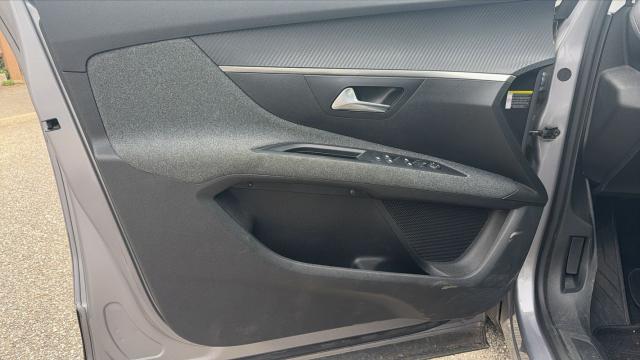 Peugeot 5008 image 5