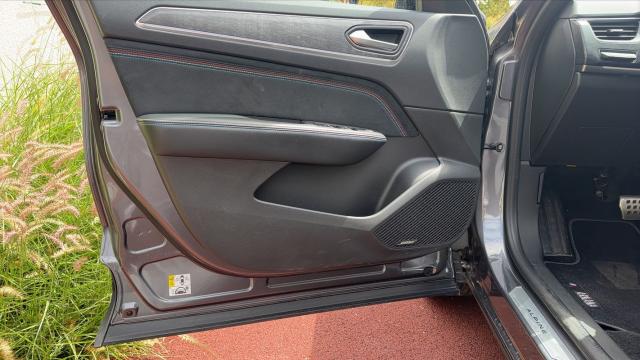 Renault Arkana image 9
