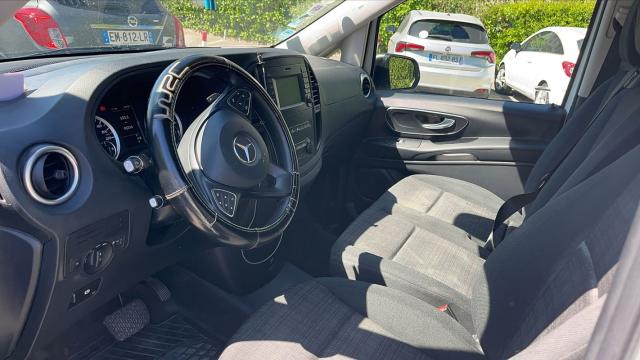 Mercedes Benz Vito image 6