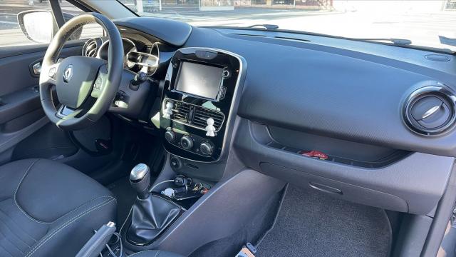 Renault Clio image 8