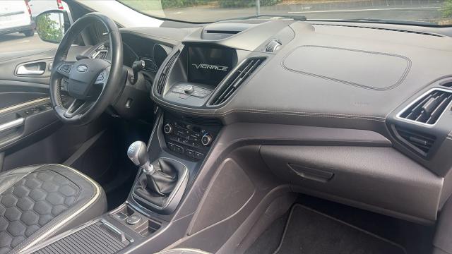 Ford Kuga image 3