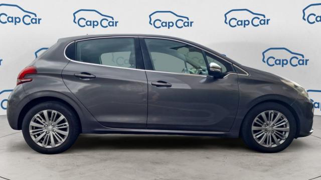 Peugeot 208 image 9