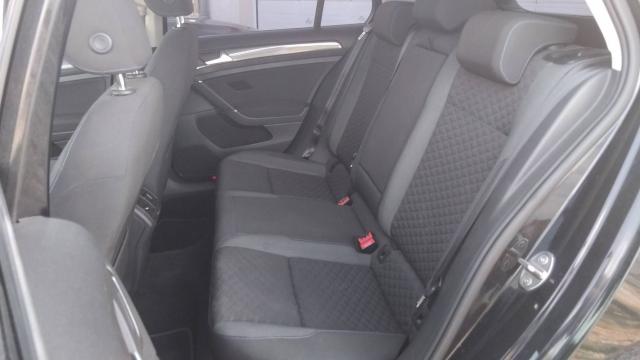 Volkswagen Golf image 3