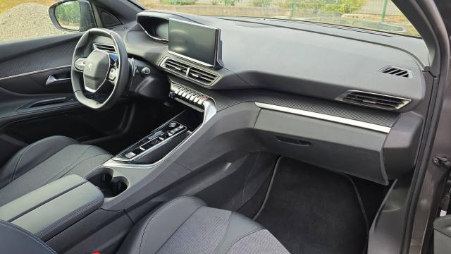 Peugeot 5008 image 9