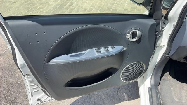 Peugeot Ion image 9