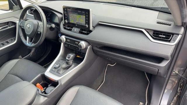 Toyota Rav4 image 5