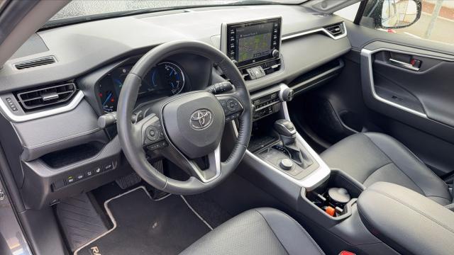 Toyota Rav4 image 3