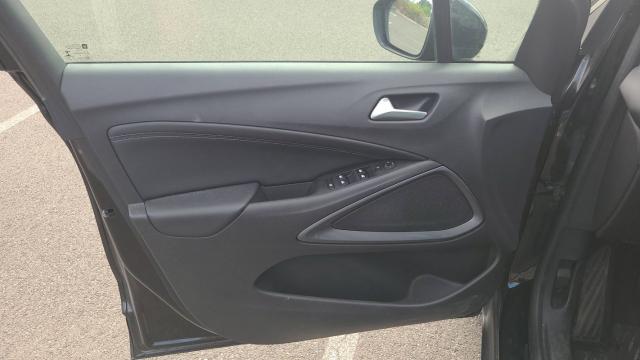 Opel Crossland X image 2