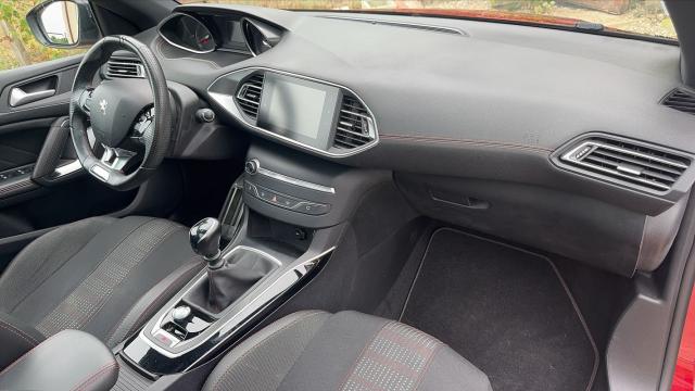 Peugeot 308 image 6