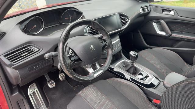 Peugeot 308 image 8