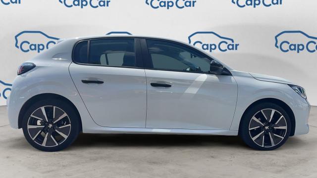 Peugeot 208 image 8