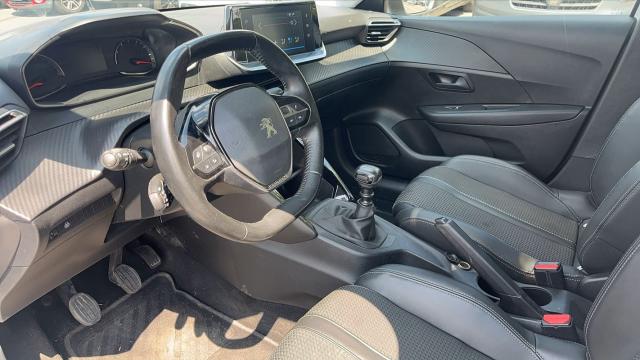 Peugeot 208 image 6
